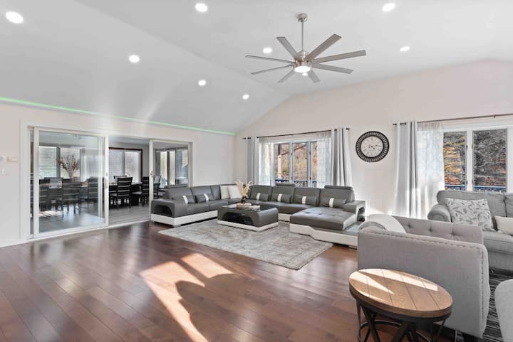 Belleayre GrandHouse 6 BRs w/Hot tub/Sauna/Game RM