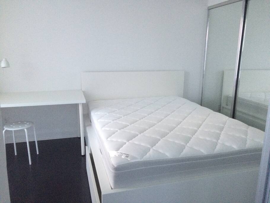 Master-bedroom
