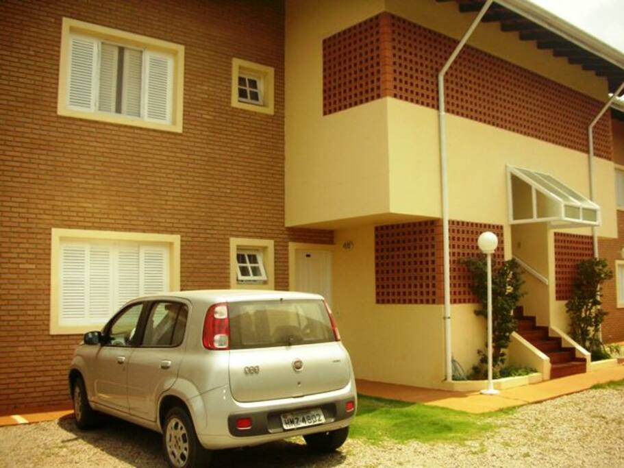 apartamento no primeiro andar, bem arejado