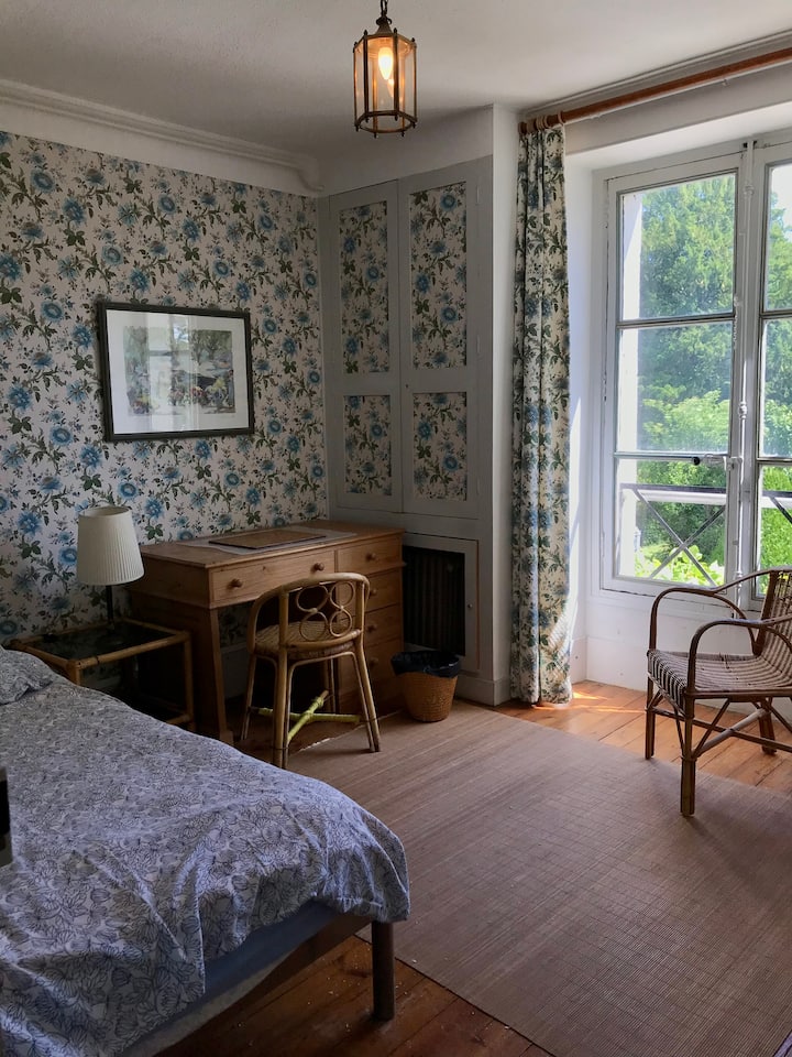 غرفة النوم 2