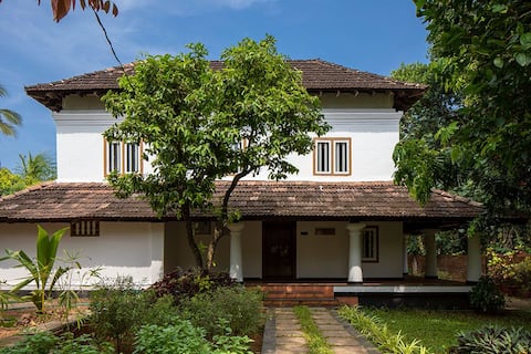 Kunnampath Heritage Nalukettu