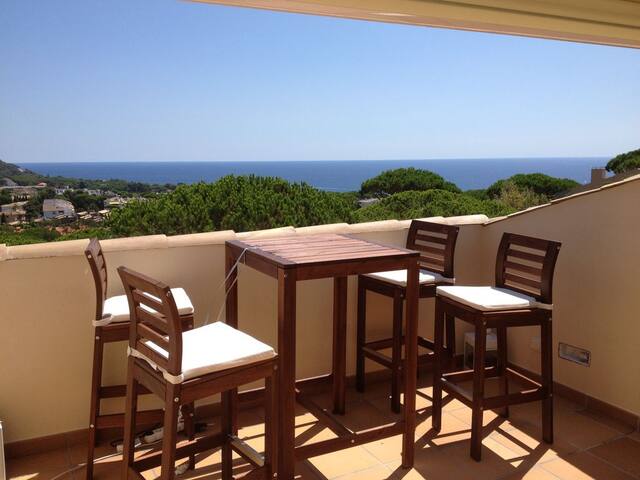 Duplex Rooftop with swm pool Calella Palafrugell gallery image 2