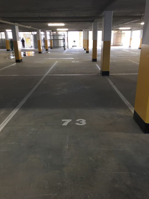 Basement parking bay