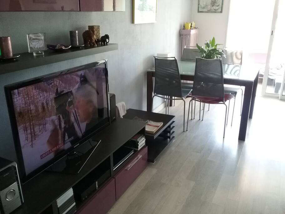 tv canal + SATELLITE 357 chaines WIFI