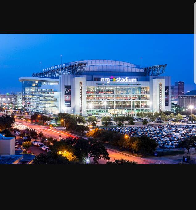 5 miles from Reliant Stadium