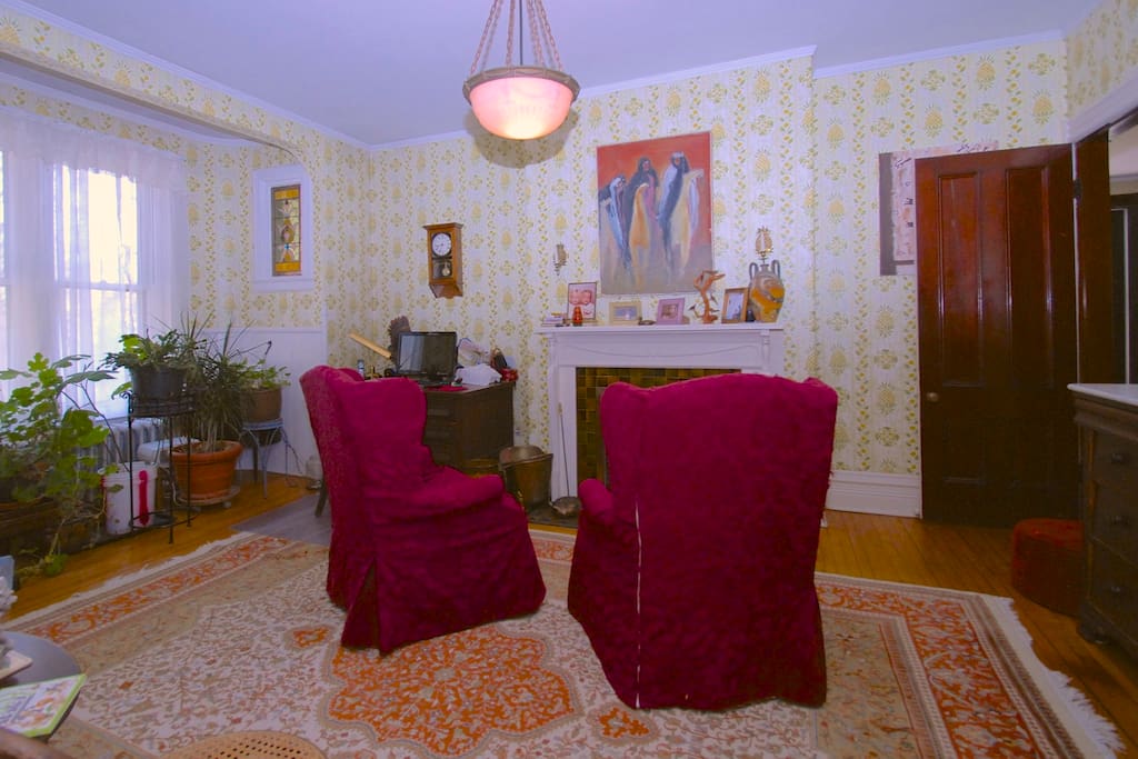 Pineapple Room
