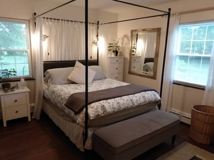 Chumba cha kulala na Kitanda cha Malkia