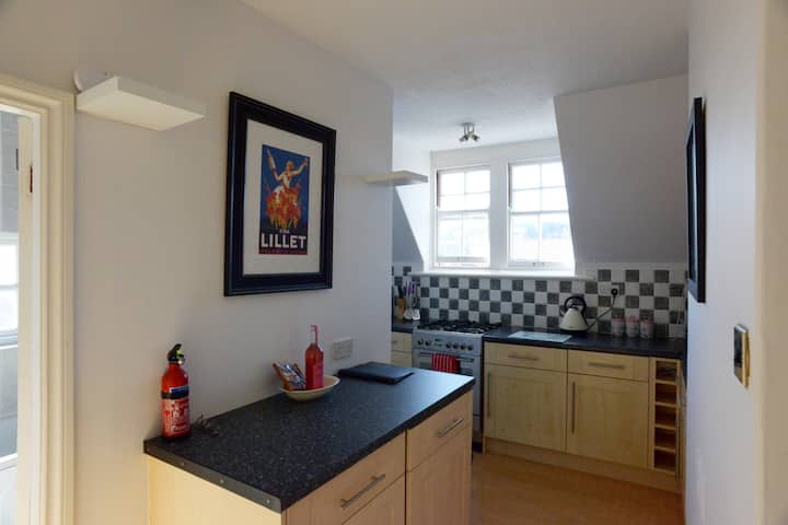 Flat 2 Gordon House