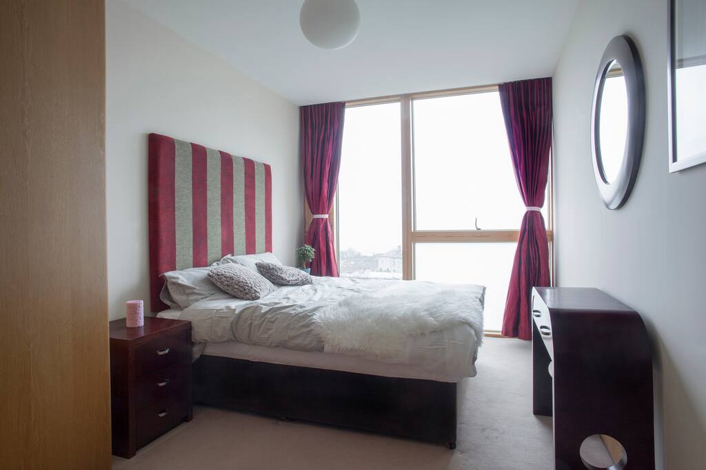 Ensuite seaview bedroom Room 1