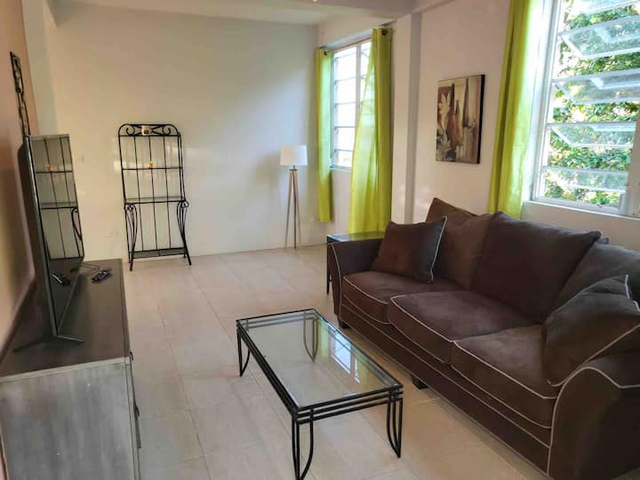 Balisier Apt 4 - Gorgeous Views, 2 Bedrooms. - Dominica