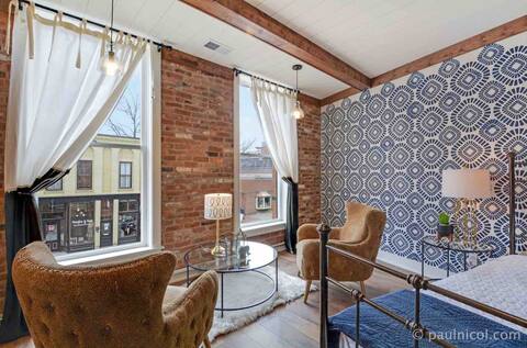 Elle & Beck's 2 story suite