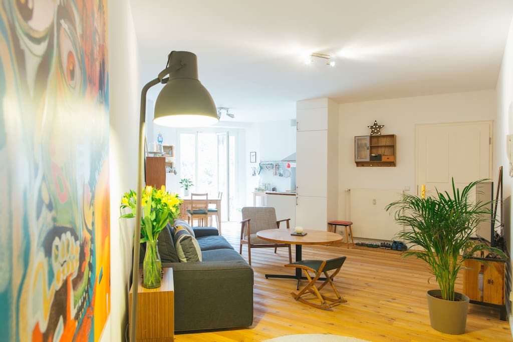 Living room & kitchen