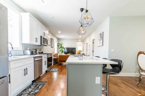 #1 🗽Massive 3BR 2BT+2🅿️ KingBd near NYC&Am.Dream