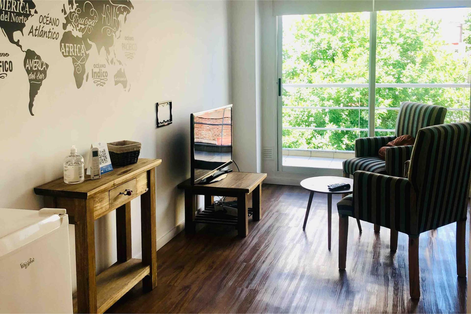 Fully Equipped Apartment | Fast Wifi | Metro 100m
