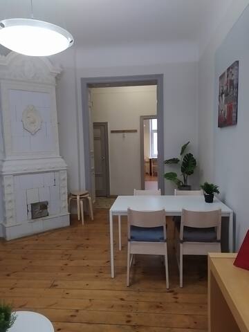 3 bedrooms very central gallery image 3