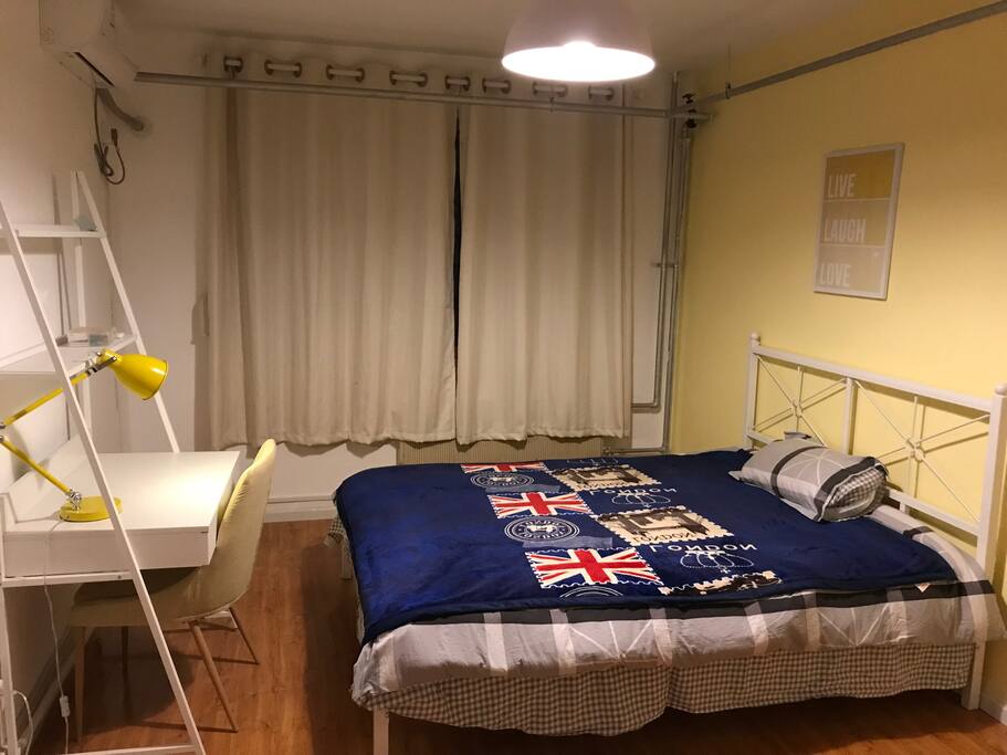 温馨阳光大床房
