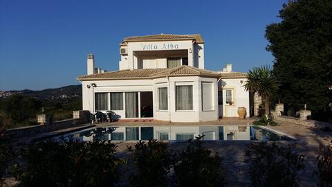 Villa Alba, Liapades