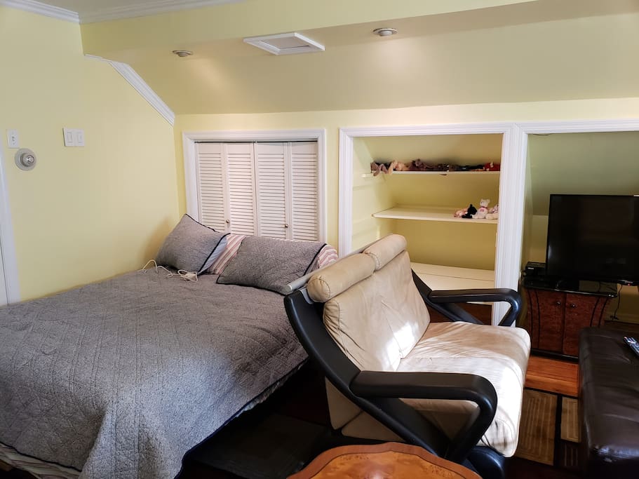 Additional Aerobed for larger groups, furniture can be moved for more space as necessary.