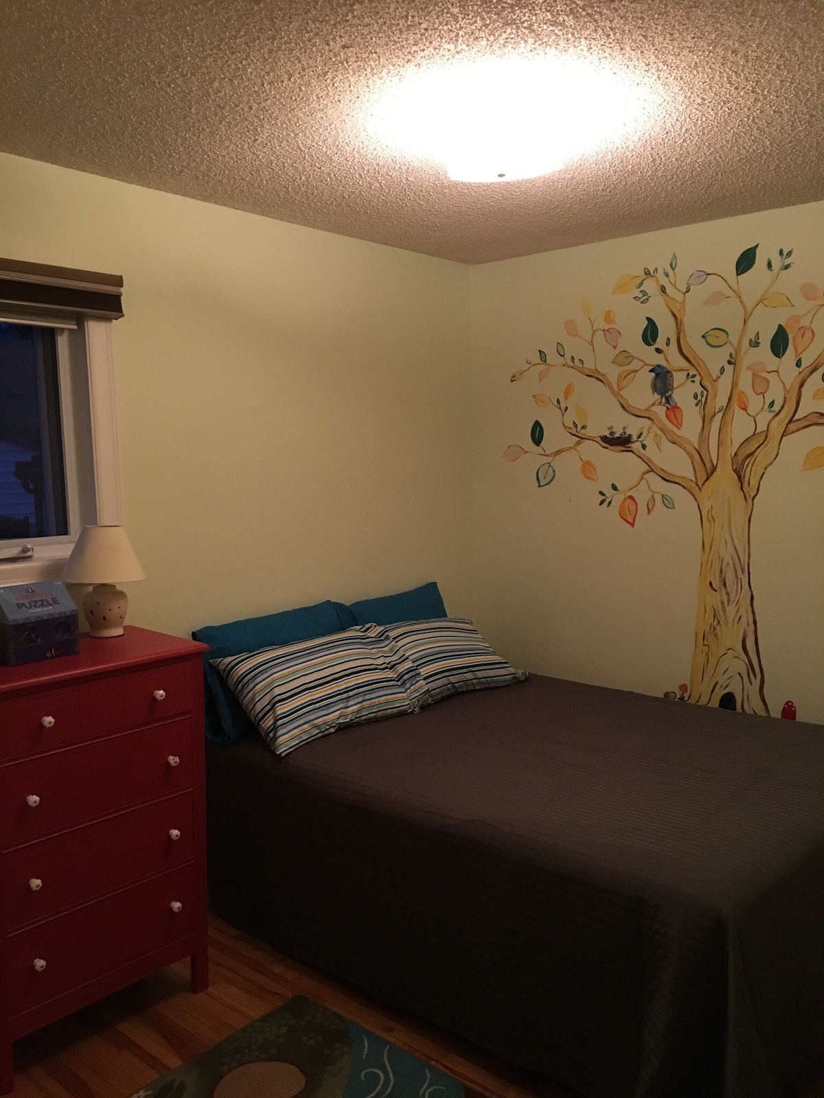 მე -2 BR ერთად Queen ზომა Pillow Top