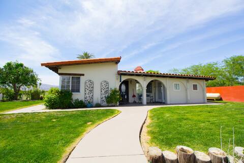 Secluded Eclectic Home & Tropical Clubhouse