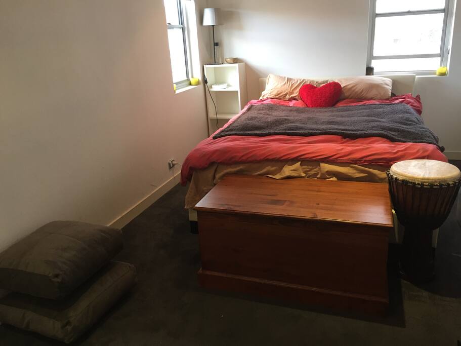 Cozy room which catches the afternoon sun and has it's own en-suite and soft carpet