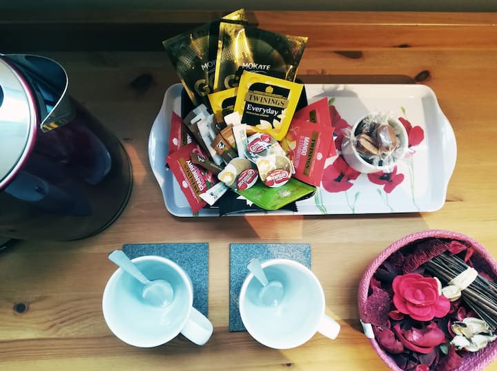 Complimentary teas and coffees to keep you feeling at home :)