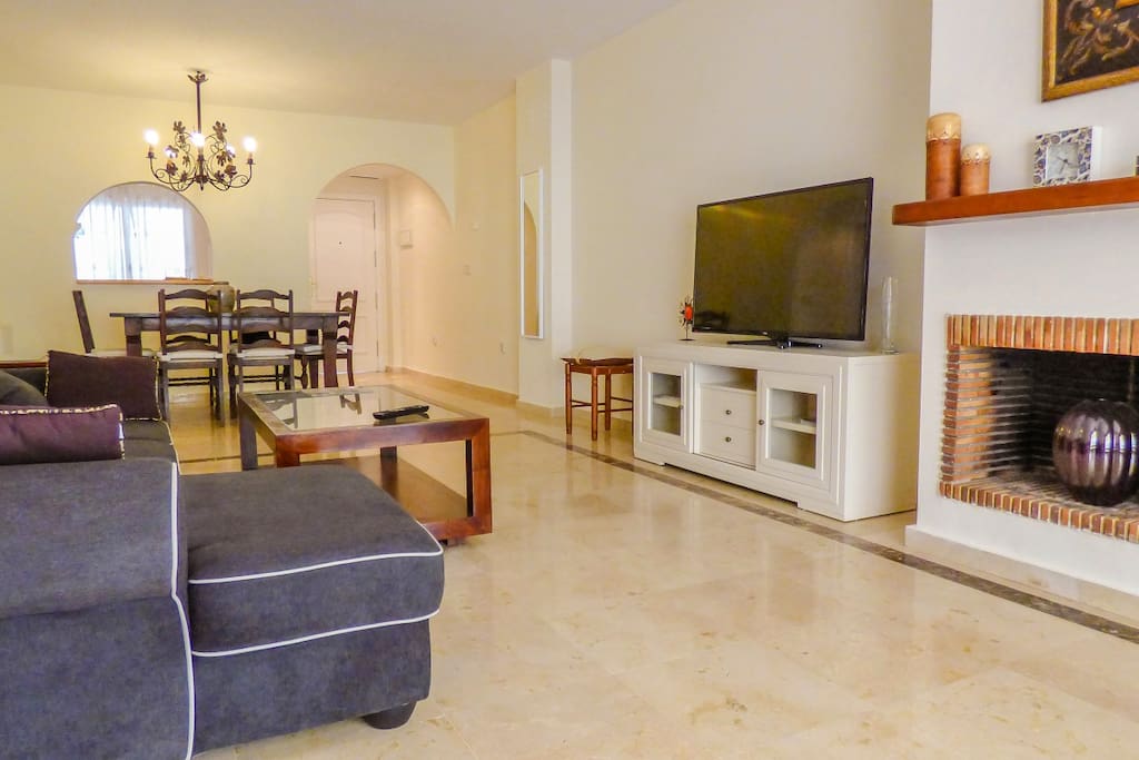 Living room, salon