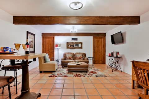 Popular Airbnb listing: Super Clean, Remodeled Fountain Hills Getaway in Fountain Hills