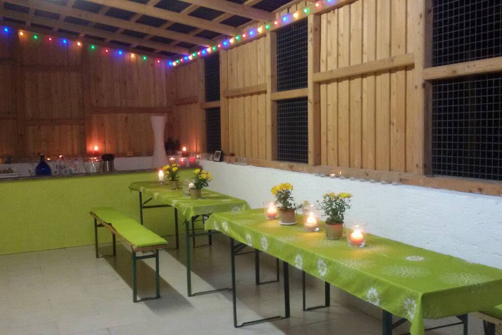 Remise - schöner großer Raum für Party, Feste, Seminare, Workshops usw.