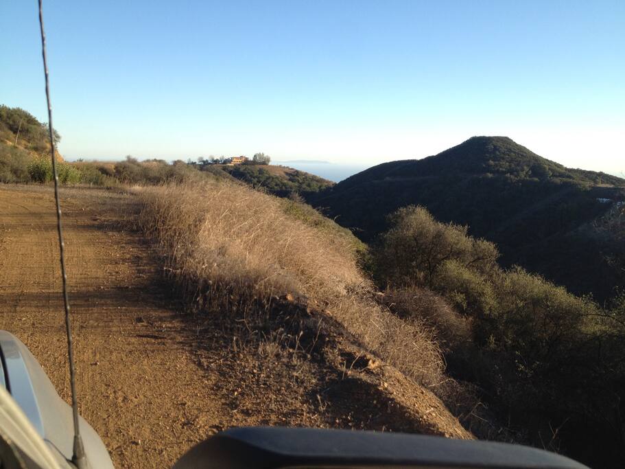 Dirt road to get to Wedding location