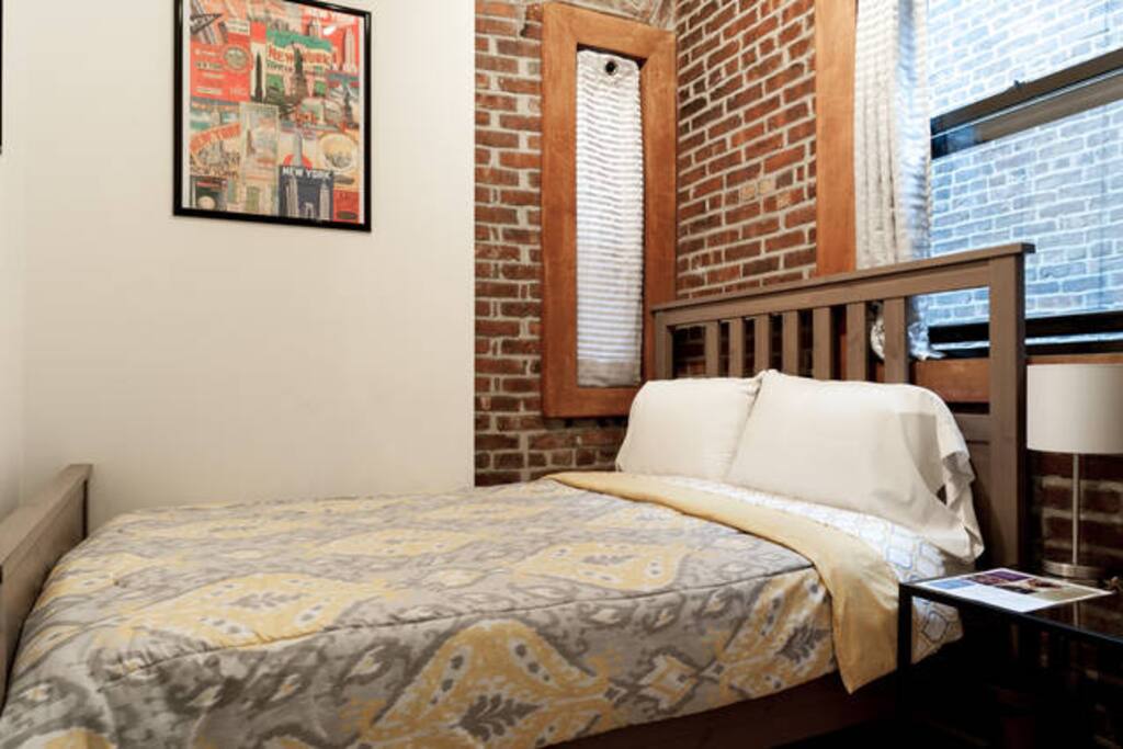 Guest bedroom