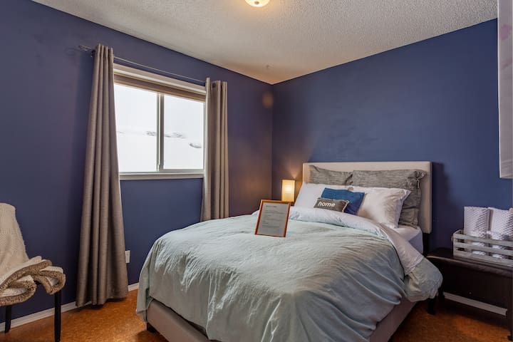 12-15 minute drive from Calgary airport