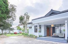 Warren%27s+Villa+Lembang%3A+Deck%2C+BBQ%2C+Firepit%2C+AC