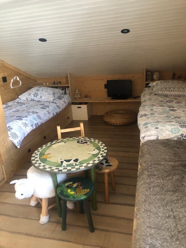 Open dorm with 3 80 beds 