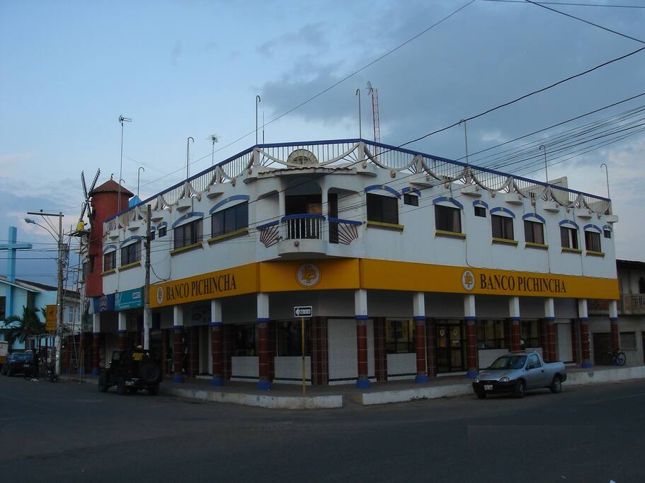 Fachada del Hostal
