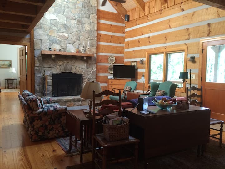 Unique Log House In Va Wine Country - Leesburg, VA