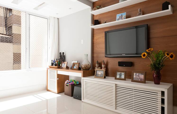 Leblon- apto 2bedrooms/2 baths gallery image 3