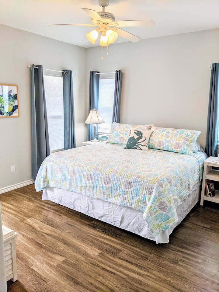 2nd level bedroom with king bed