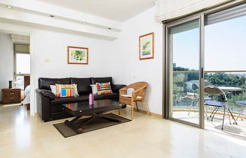 Luxury & central 1 BR #24