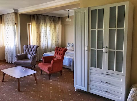 Top performing Airbnb: Sea views in the center of Chile in Şile