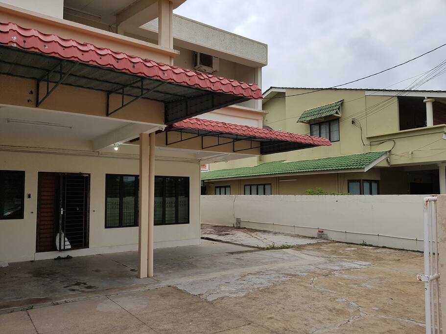 Front View Porch