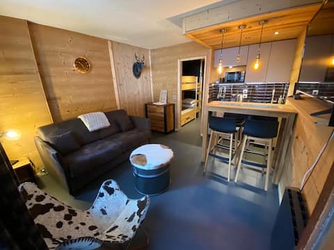 Studio 4 personnes vue Mt-Blanc, balcon, jacuzzi