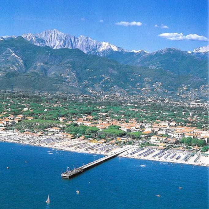 le nostre spiagge tra mar Tirreno e Alpi Apuane