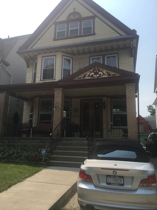 Front Porch w/seating. Off street parking, Alarm w/outside cameras. Fargo Estate Block Club. Our neighborhood and homes r registered as historical sites; Fargo Estates. These neighborhoods are made of Beautiful, old but well maintained homes, good families and neighbors. Lots of history and close to lots of amenities; Coffee shop "Típico", corner of our block. D'Youville College, couple of blocks, Restaurants, library, thruway, buses (5 Niagara, Porter bus and 3 Grant), stores, churches, Allentown, Kleinhans Music Hall and more. All within walking distance or easy excess w/car or bike. Great area to take a stroll.