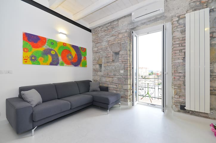 Trieste - Vegape The white apartmen