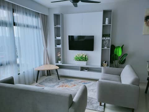 Cozy Studio Unit 1+1 @ Taman Melawati