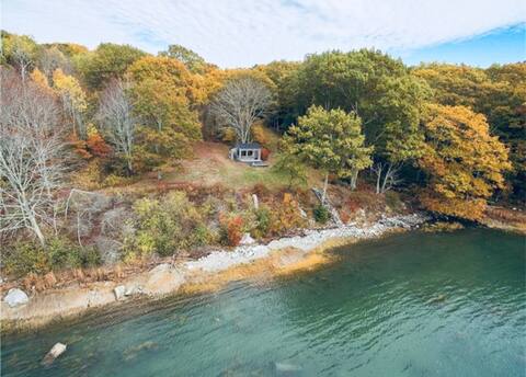 Antique Farm House - Medomak River, (oceanfront).