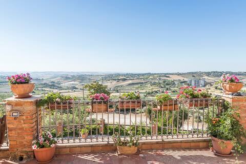 Apartment in Villa on Collina Siciliana
