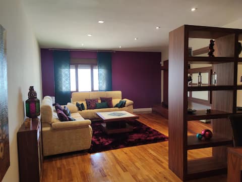 Popular Airbnb listing: ELENA'S HOUSE in Ciudad Real
