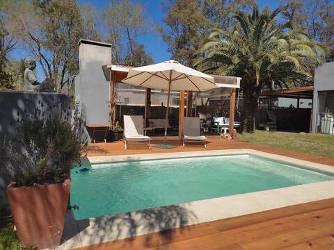 heated pool very close to everything !